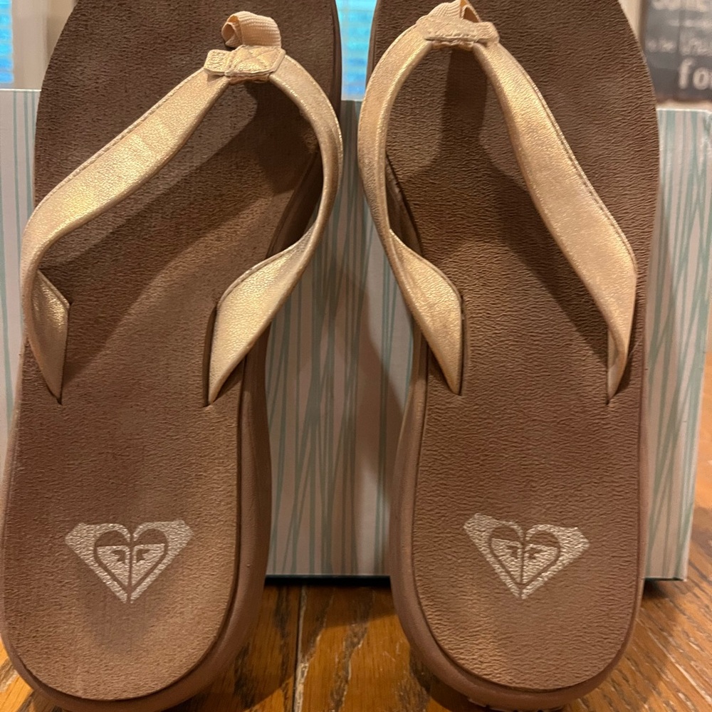 Roxy Tan Sandals Casual Beach Style